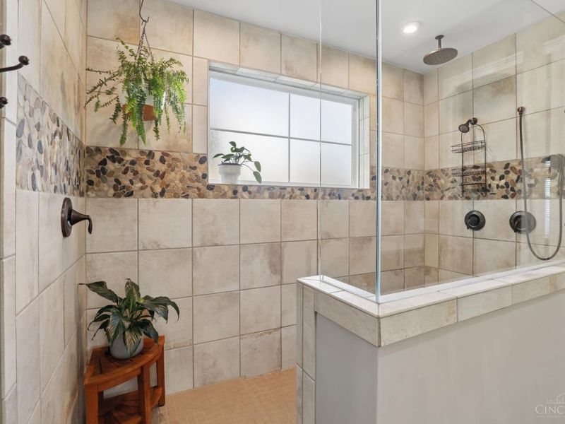 4986 Concorde Alley, Cincinnati, OH 45242 Photo 29