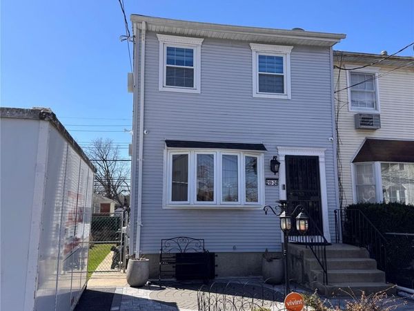 21924 Alecia Avenue , Laurelton, NY 11413