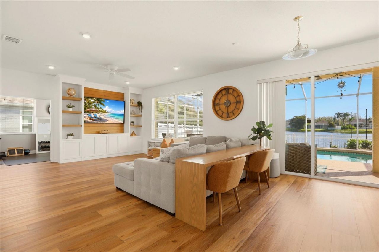 6007 43rd Court E, Bradenton, FL 34203 Photo