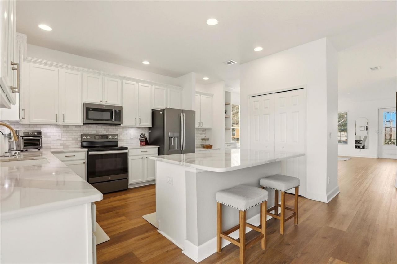 6007 43rd Court E, Bradenton, FL 34203 Photo