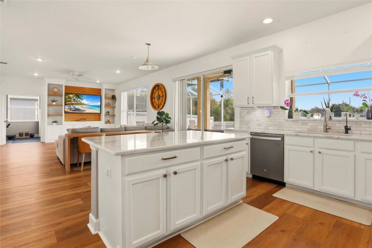 6007 43rd Court E, Bradenton, FL 34203 Photo