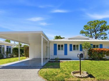 215 FAIR WINDS DRIVE , Unit 215, NOKOMIS, FL 34275