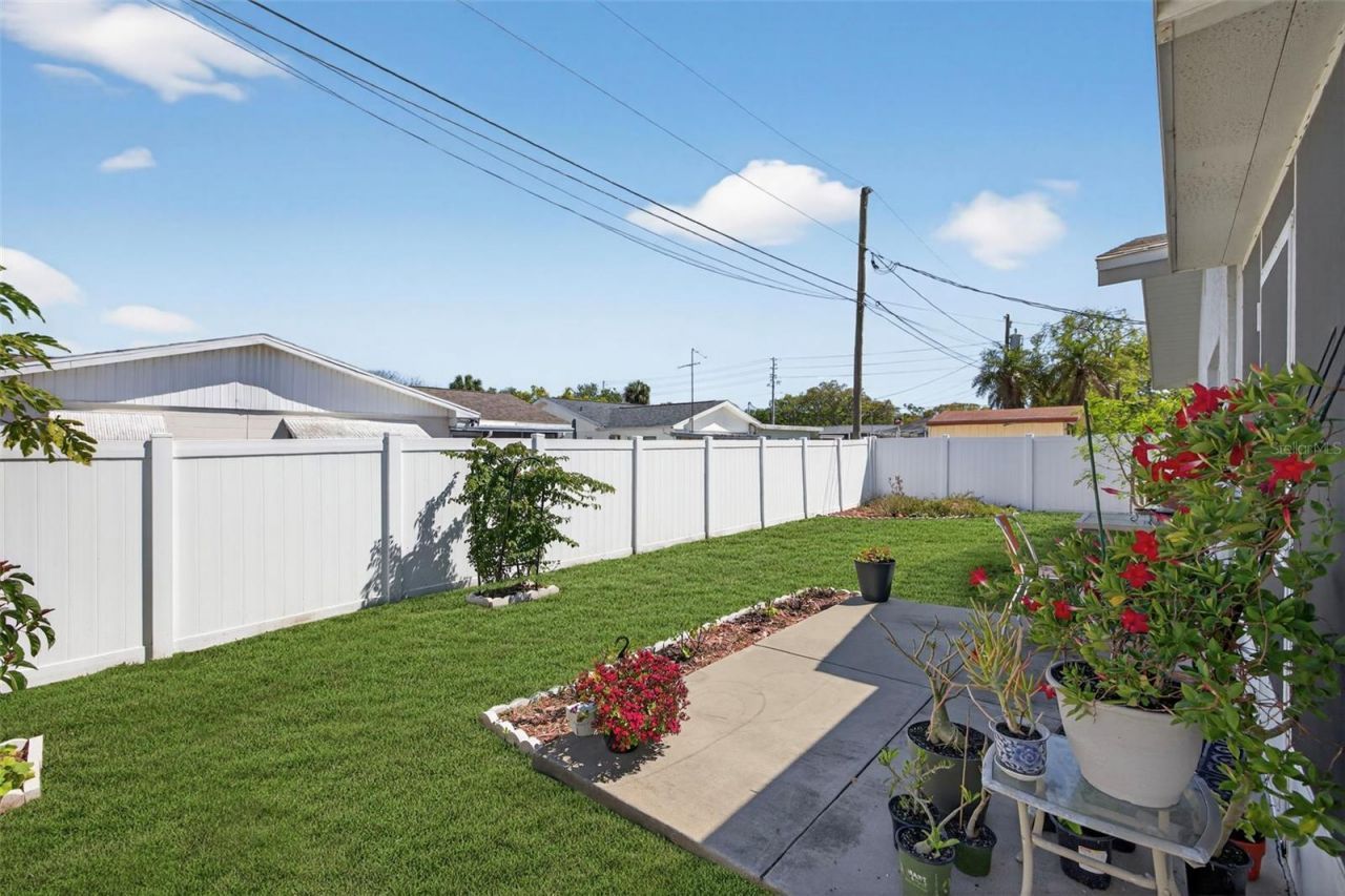 10275 113th Street, Seminole, FL 33778 Photo