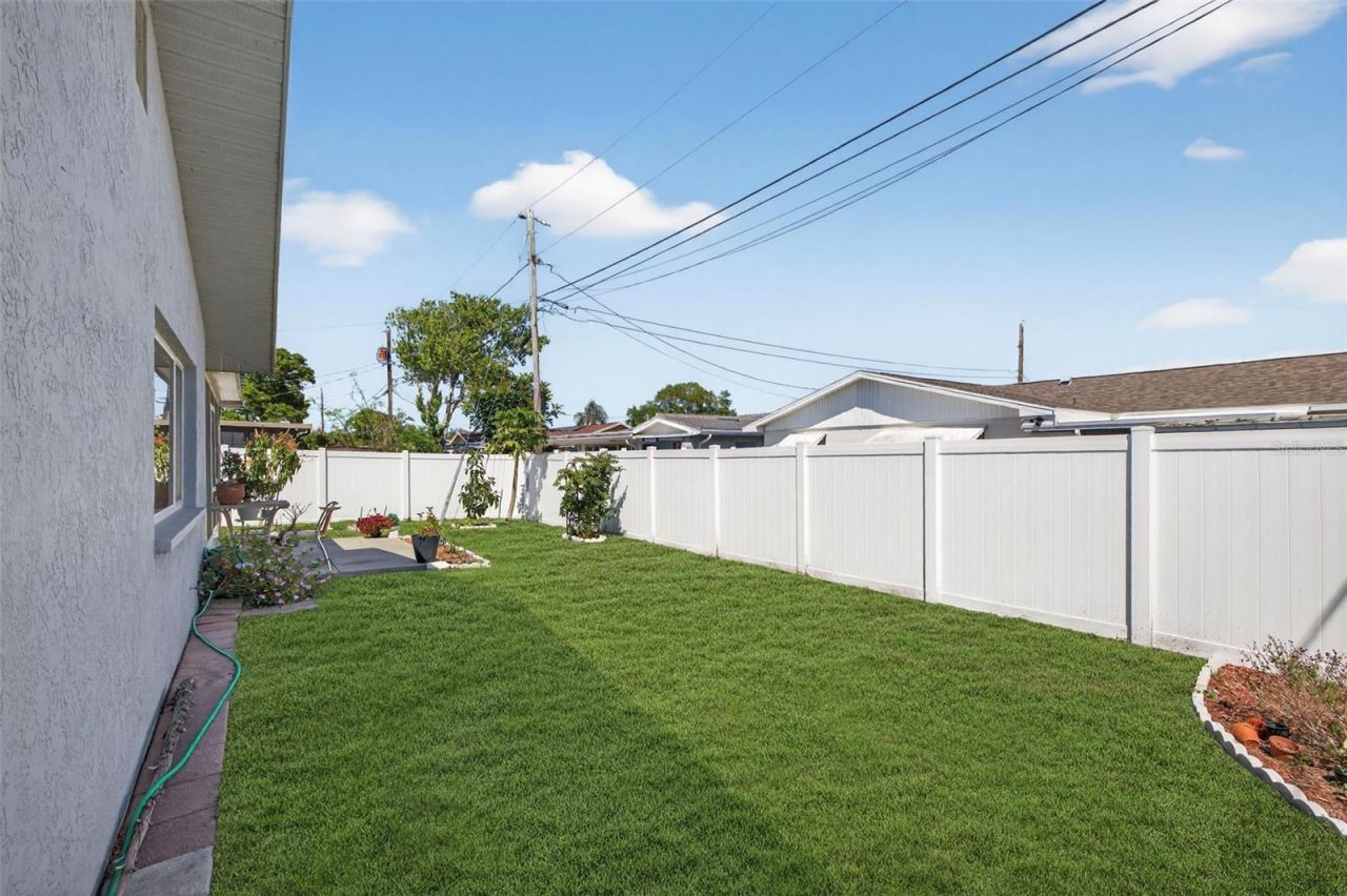 10275 113th Street, Seminole, FL 33778 Photo