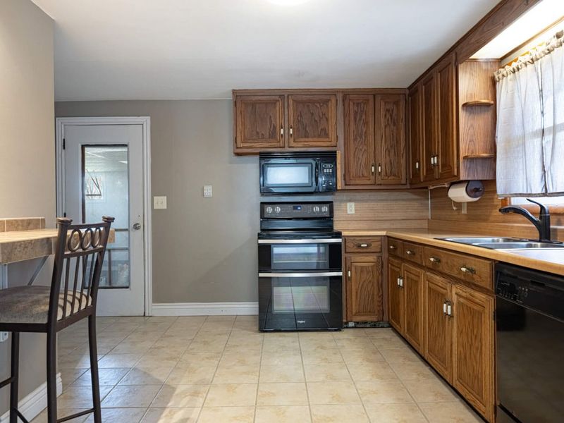 5235 W Ridgewood Road, Springfield, OH 45503 Photo 7