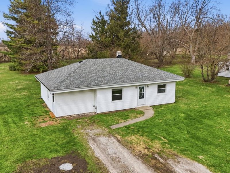 1166 W Sparrow Road, Springfield, OH 45502 Photo 1