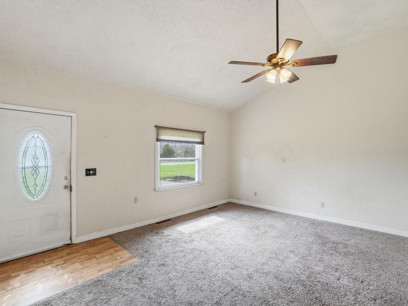 1166 W Sparrow Road, Springfield, OH 45502 Photo 12