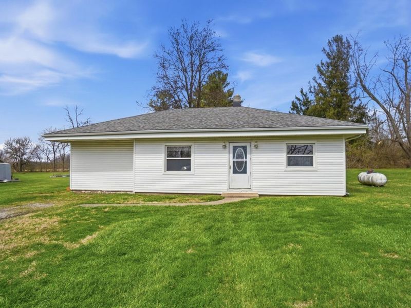 1166 W Sparrow Road, Springfield, OH 45502 Photo 8