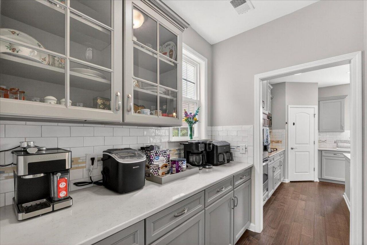 116 Rouen Lane Photo 14