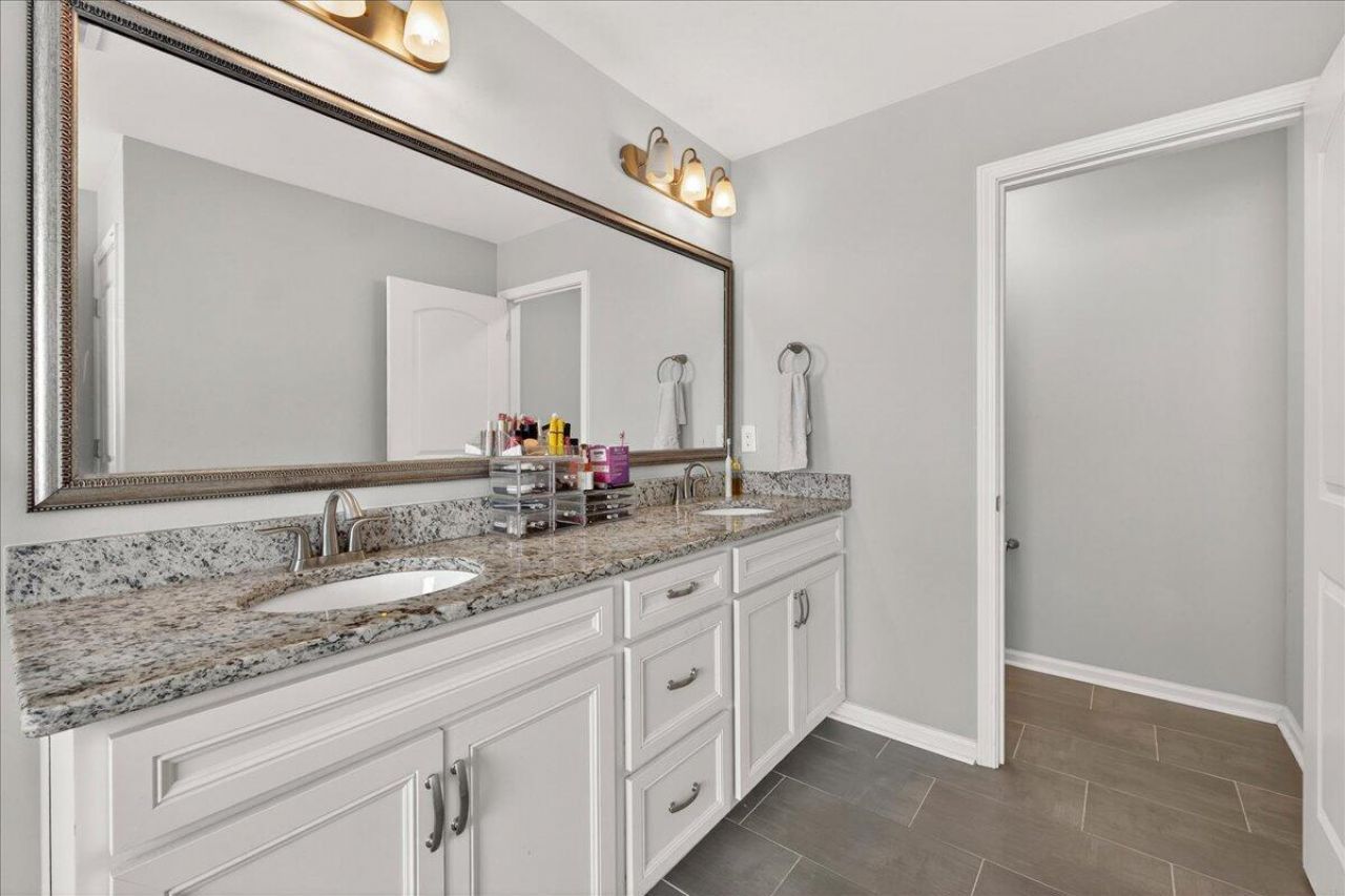 116 Rouen Lane Photo 35