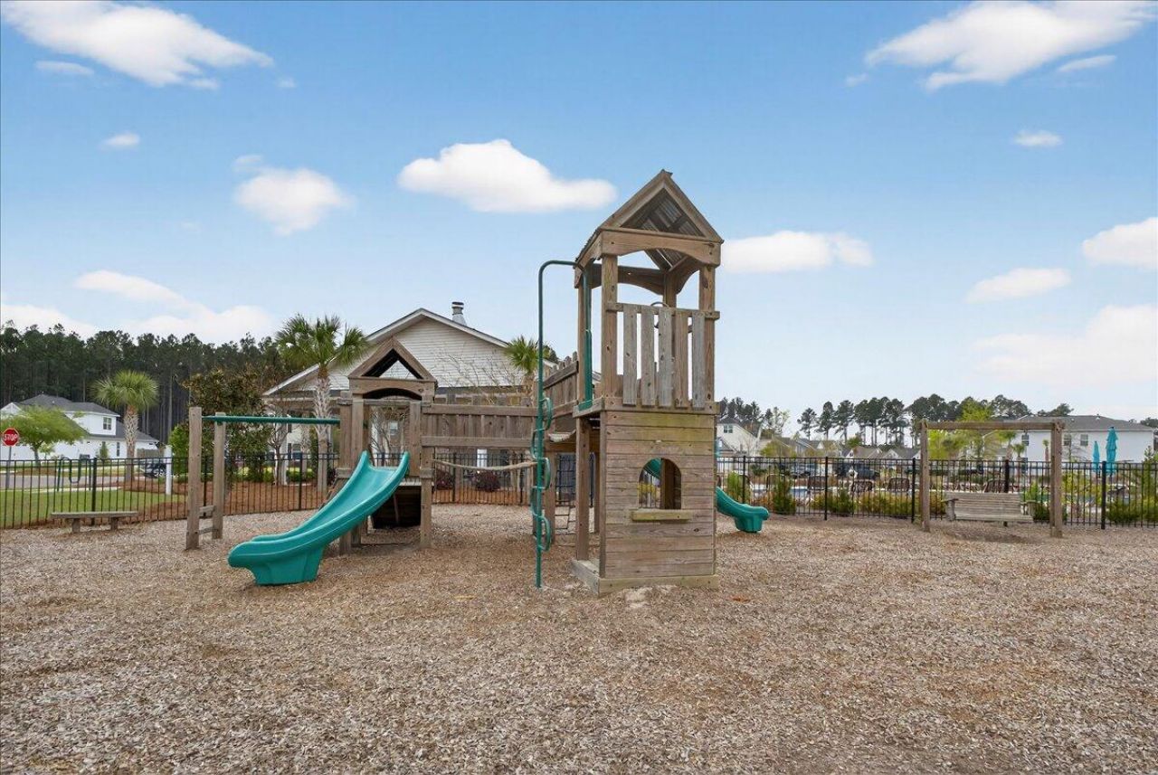 116 Rouen Lane Photo 43