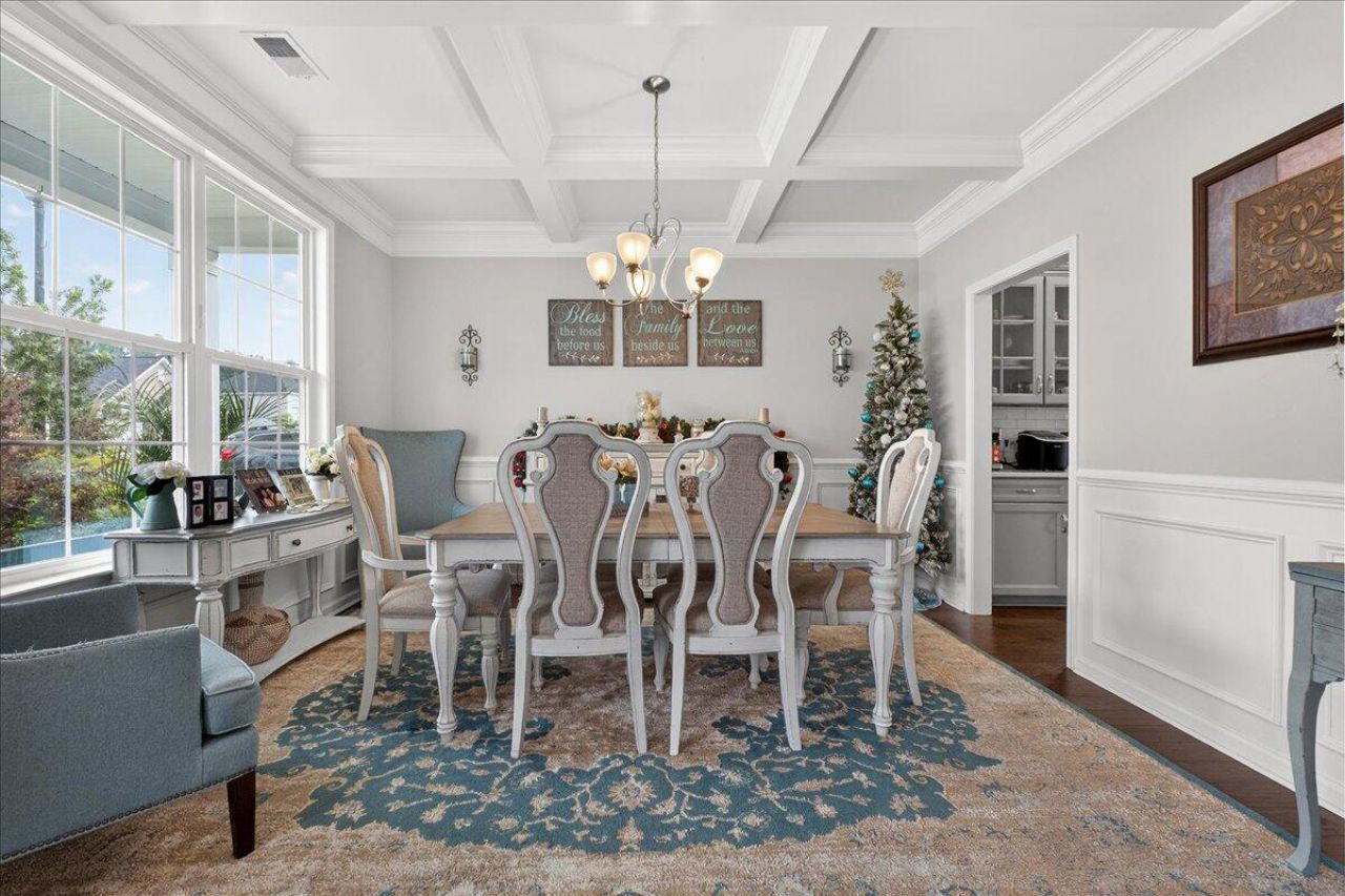 116 Rouen Lane Photo 8