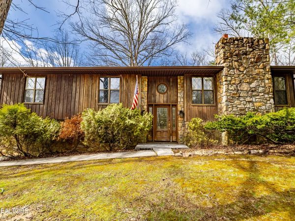 1705 Bales Rd, Knoxville, TN 37914