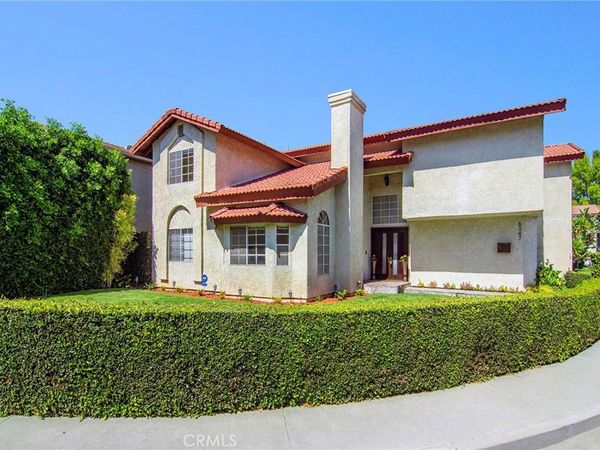 6347 Wynne Avenue, Tarzana, CA 91335