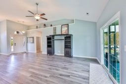 2804 Grassland Ln.  photo 4