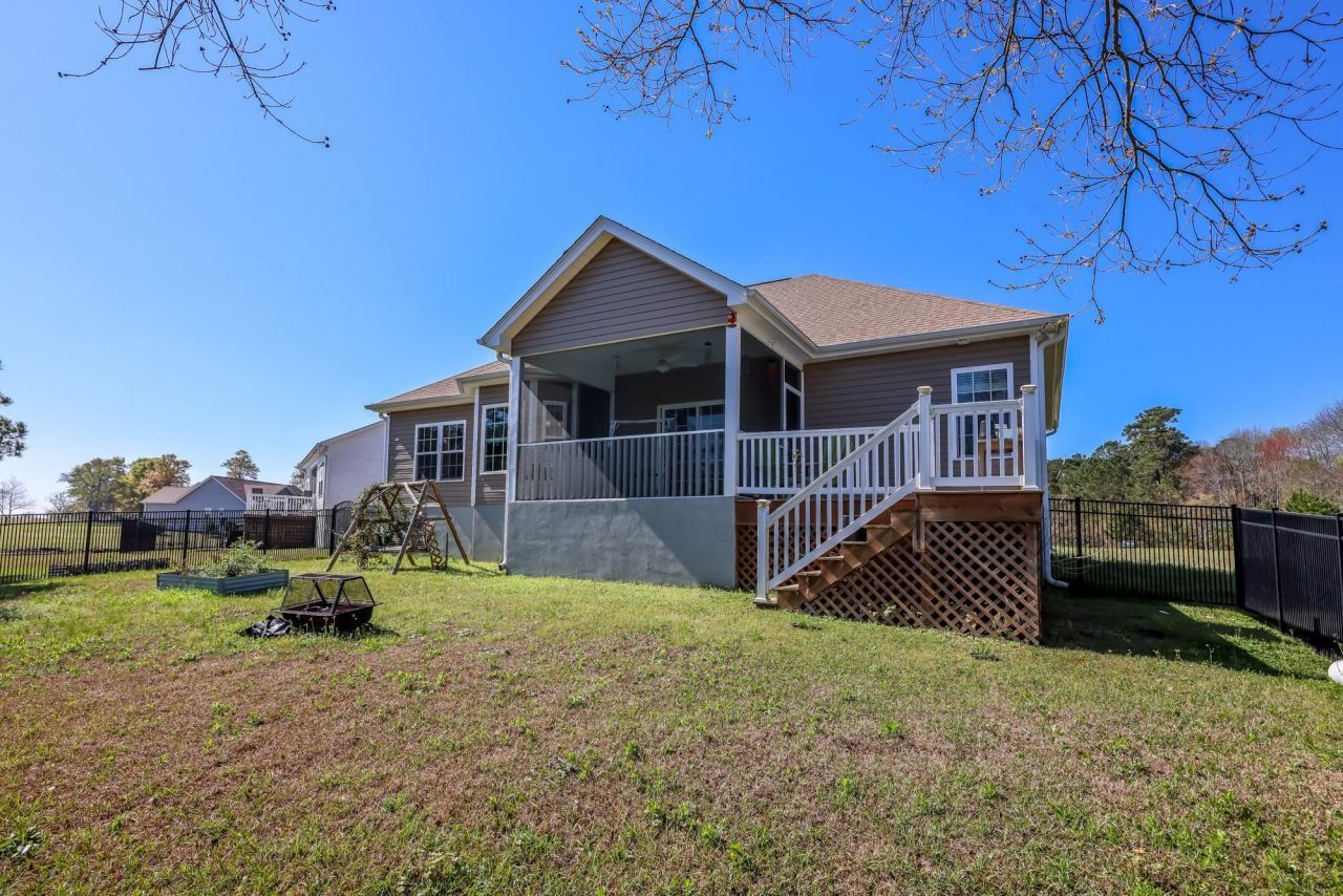 2804 Grassland Ln.  Photo 32