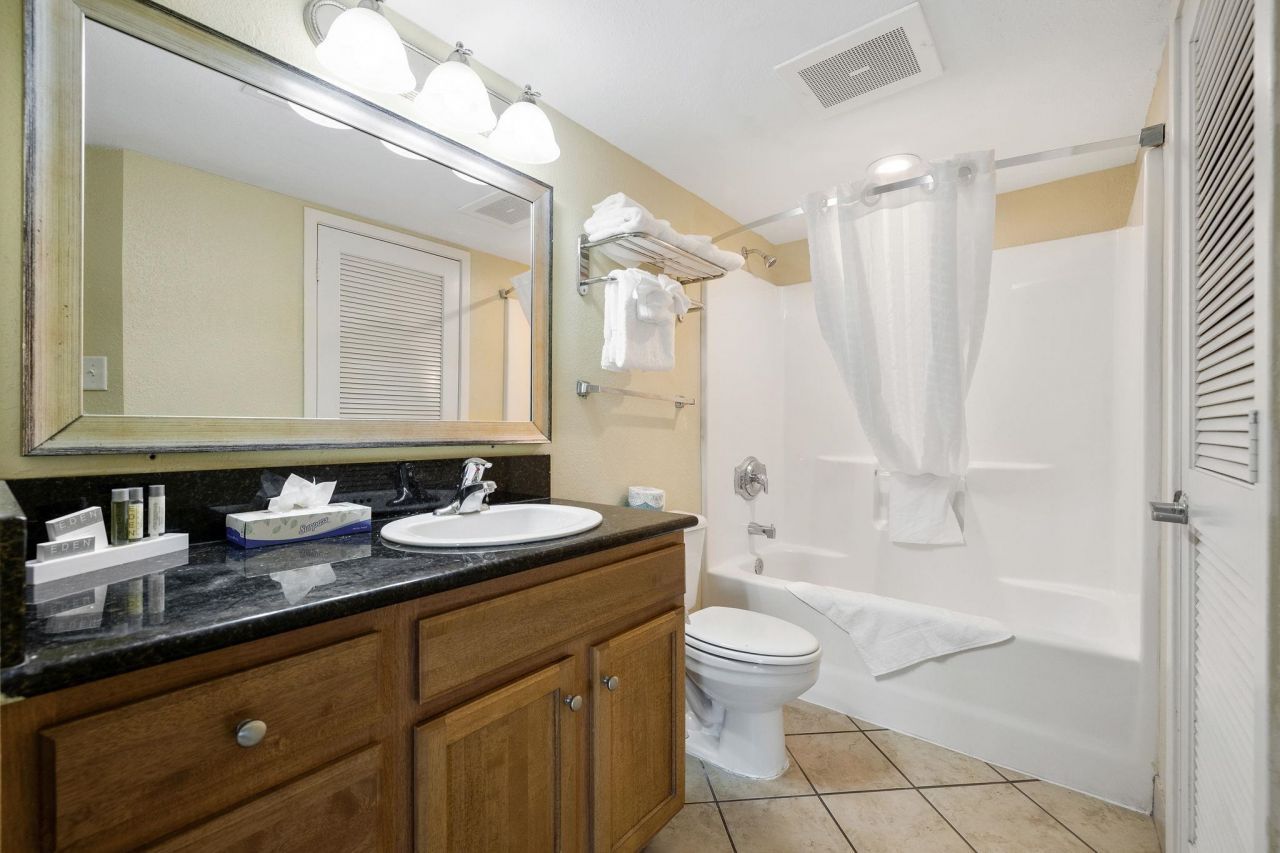 504 N Ocean Blvd.  Photo 17