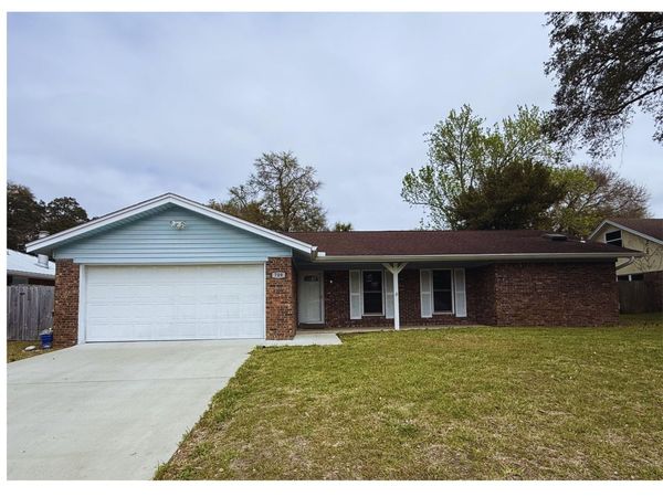 709 Osage Drive, Fort Walton Beach, FL 32547