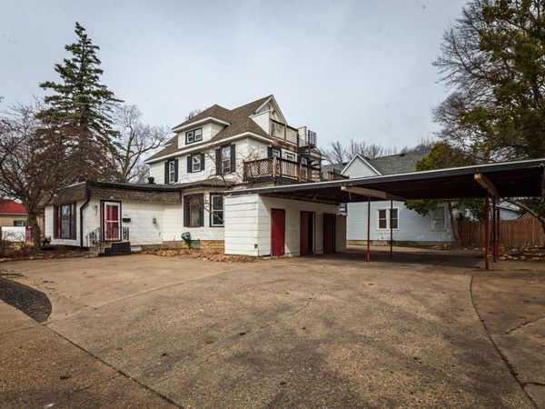 931 16th St S, La Crosse, WI 54601