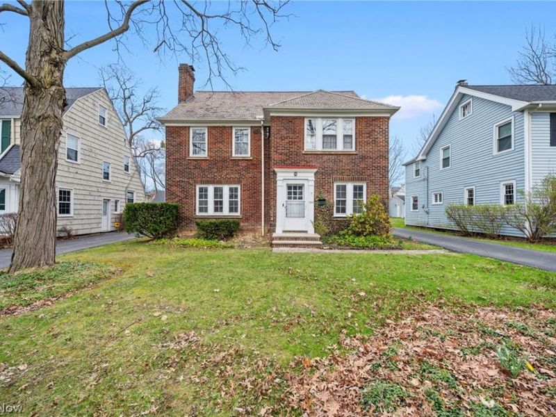 3281 Braemar Road, Shaker Heights, OH 44120 Photo 2