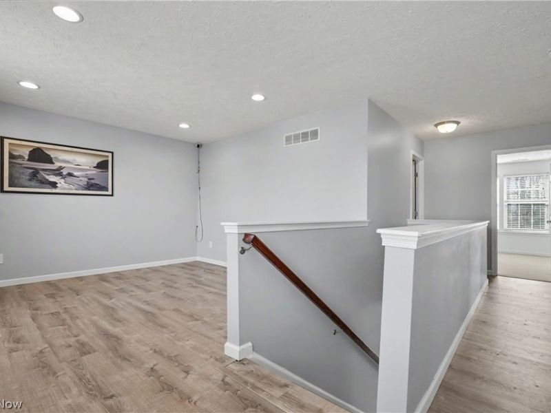 1246 Marsh Fern Lane, Akron, OH 44312 Photo 18