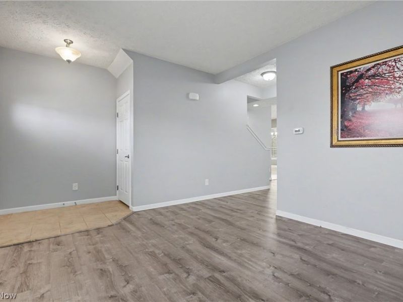 1246 Marsh Fern Lane, Akron, OH 44312 Photo 5