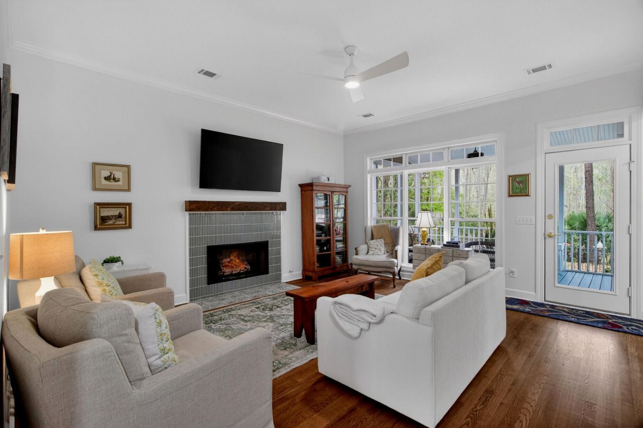 1309 Country Wood Court Photo 12