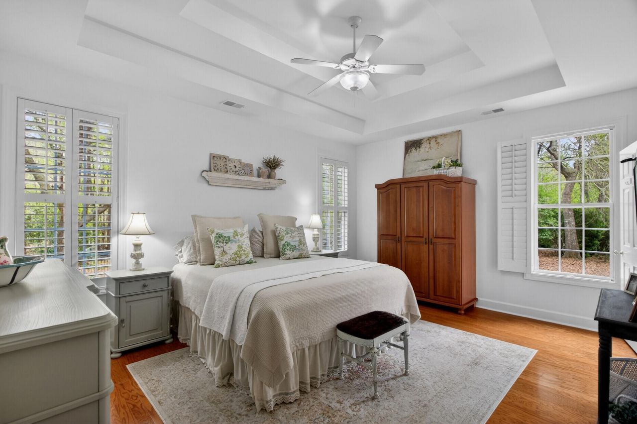 1309 Country Wood Court Photo 15