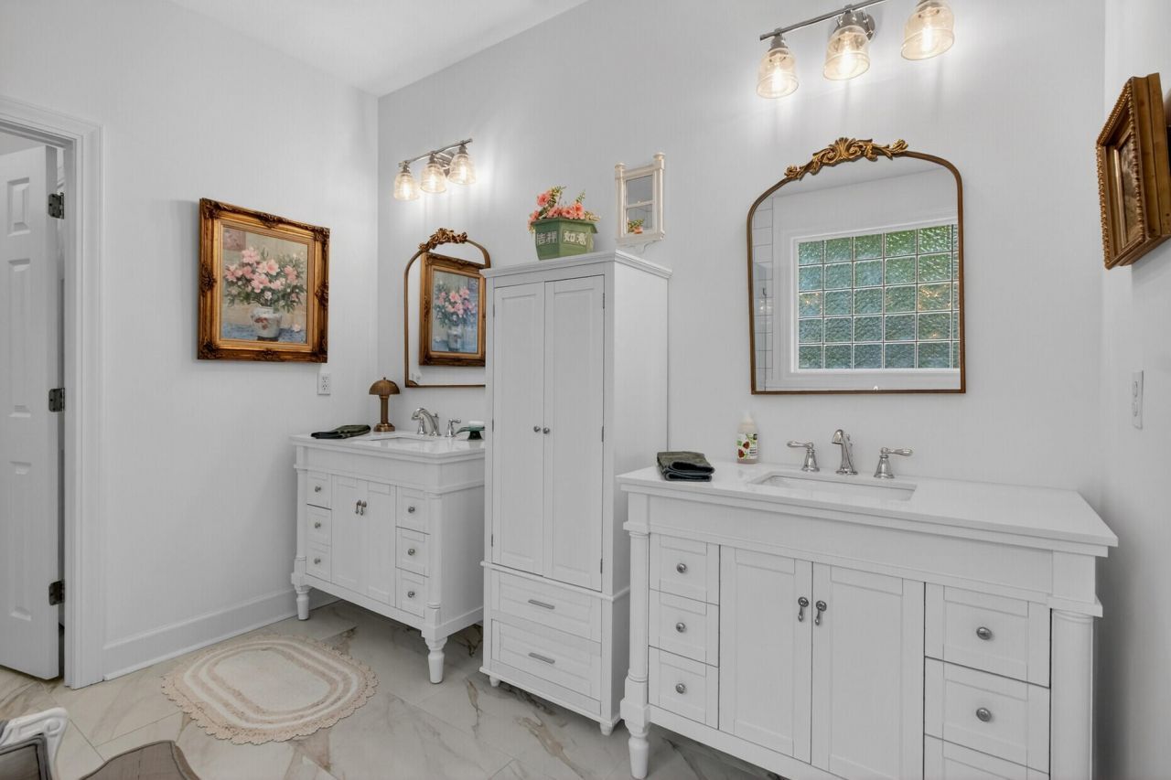 1309 Country Wood Court Photo 17