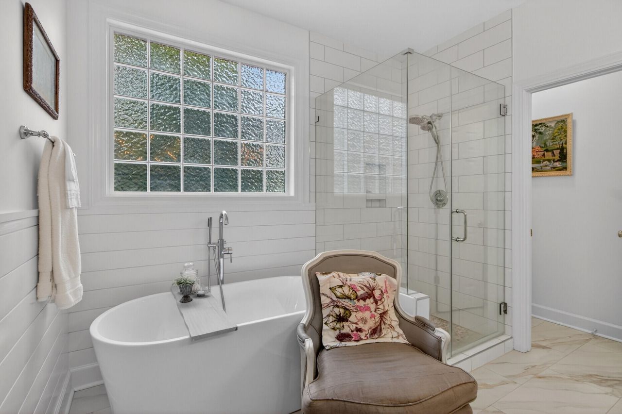 1309 Country Wood Court Photo 18