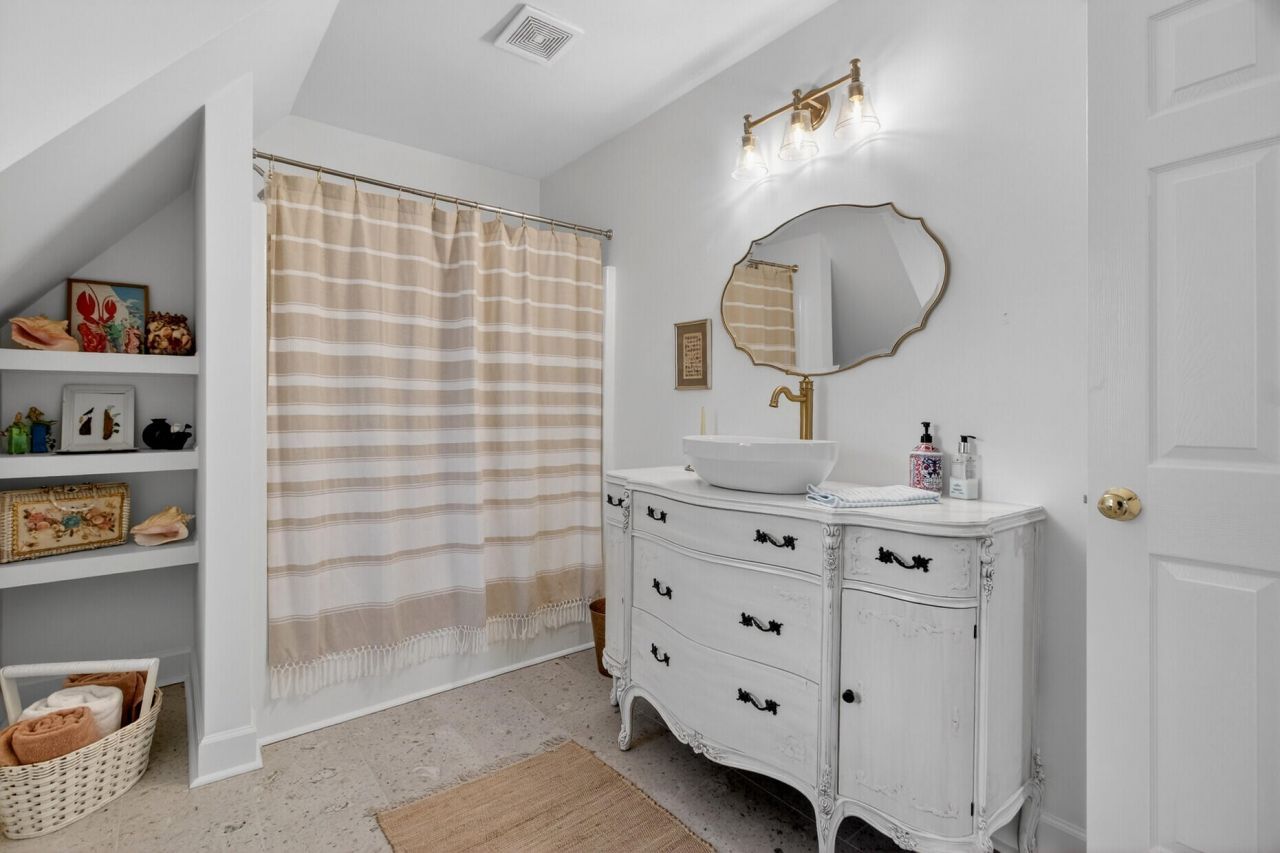 1309 Country Wood Court Photo 28