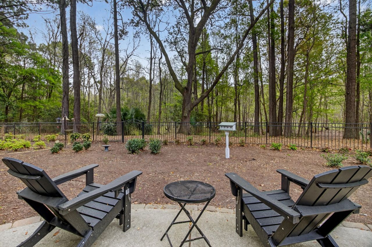 1309 Country Wood Court Photo 37