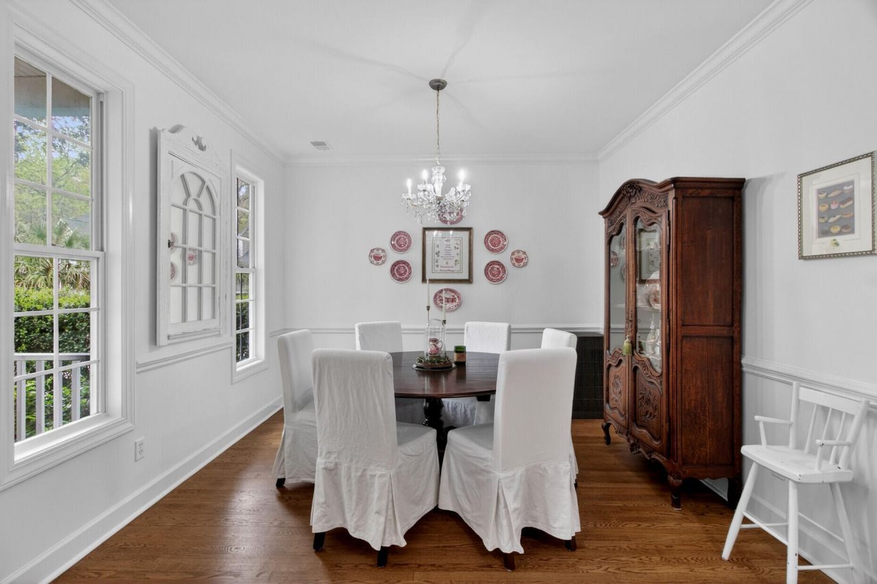 1309 Country Wood Court Photo 9