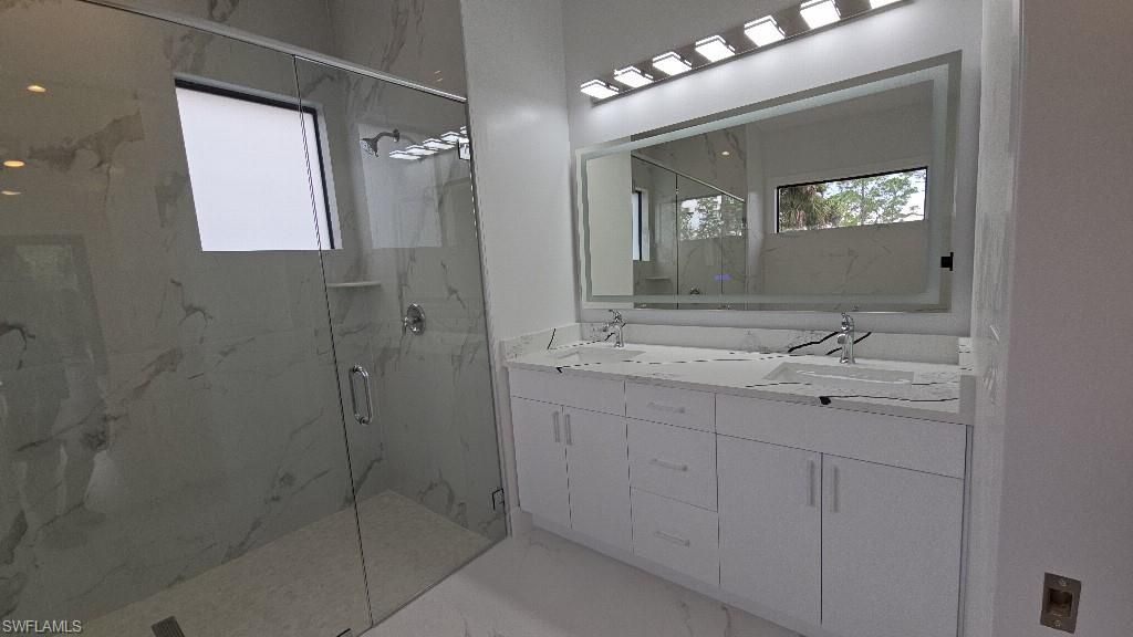 3943 16th Ave Ne, Naples, FL 34120 Photo