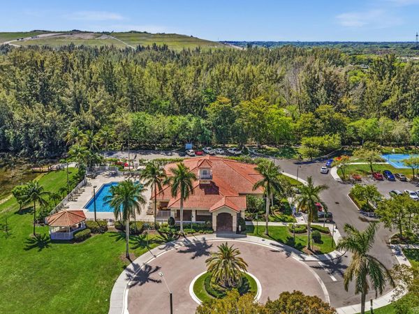 4709 SW 13th Court, Deerfield Beach, FL 33442