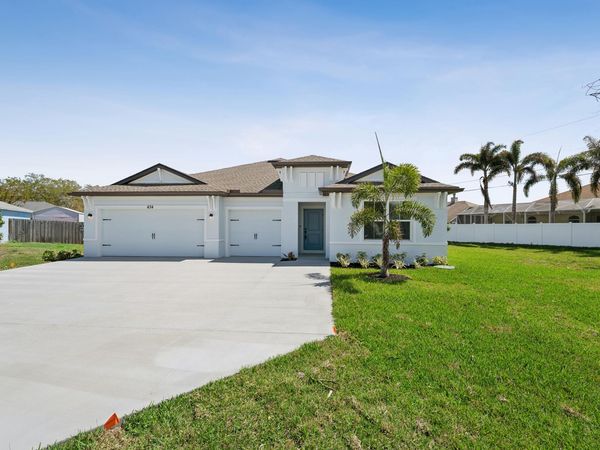 434 SW Narco Court, Port St. Lucie, FL 34953