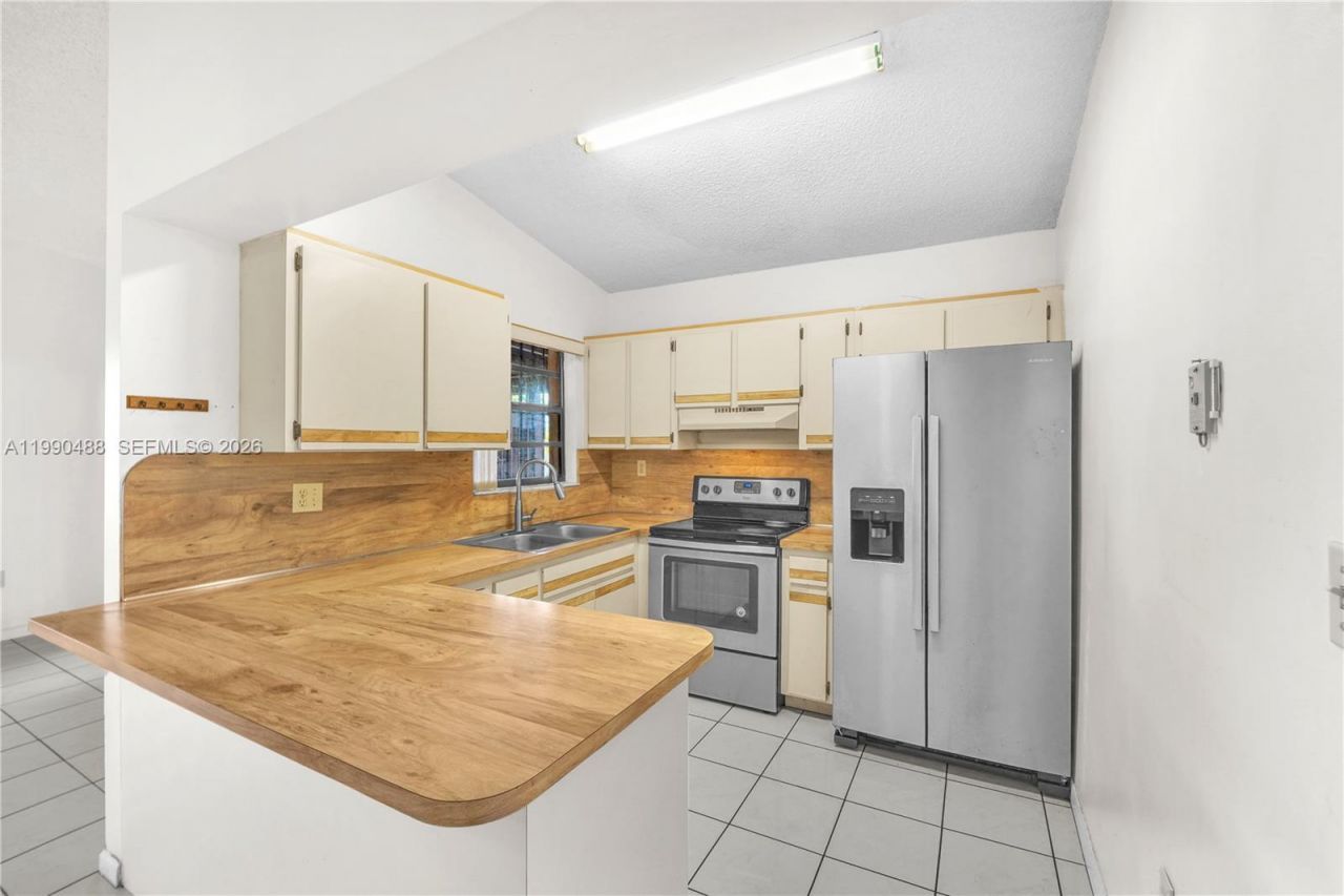 6671 SW 137th Ct , Unit 7-A, Miami, FL 33183 Photo