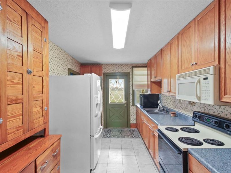 5834 W Fritchie Road, Port Clinton, OH 43452 Photo 17