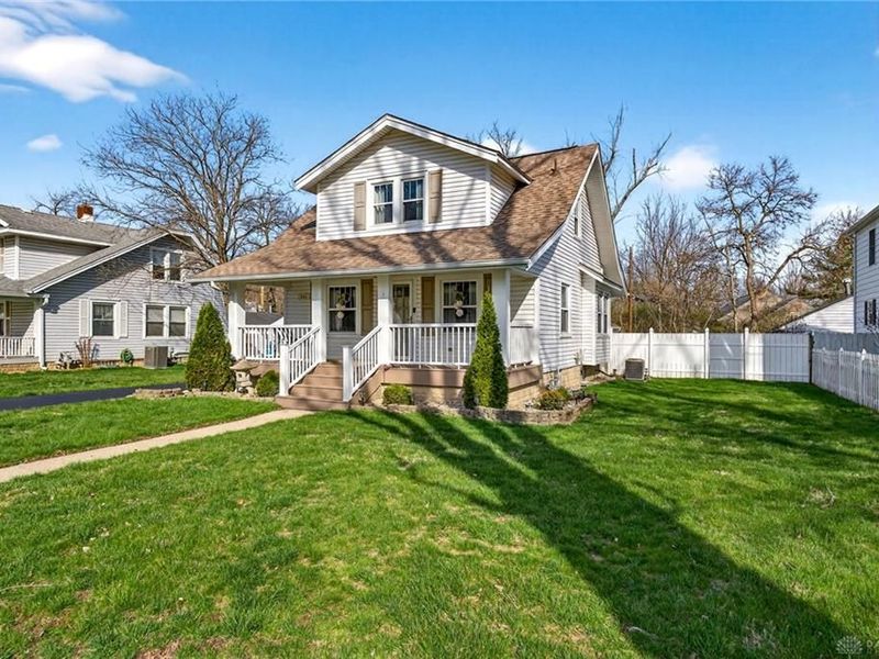 111 W Greenview Drive, Dayton, OH 45415 Photo 2