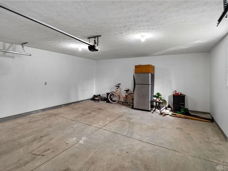 111 W Greenview Drive, Dayton, OH 45415 Photo 37