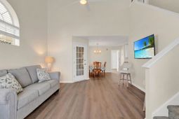 544 Mallard Ln. photo 4