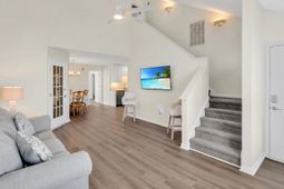 544 Mallard Ln. photo 4