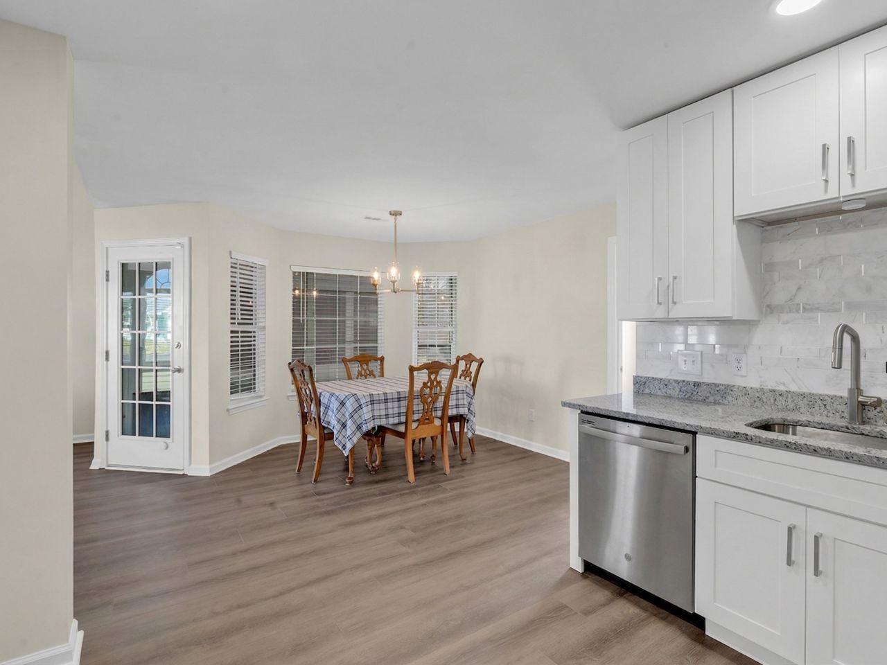 544 Mallard Ln. Photo 8