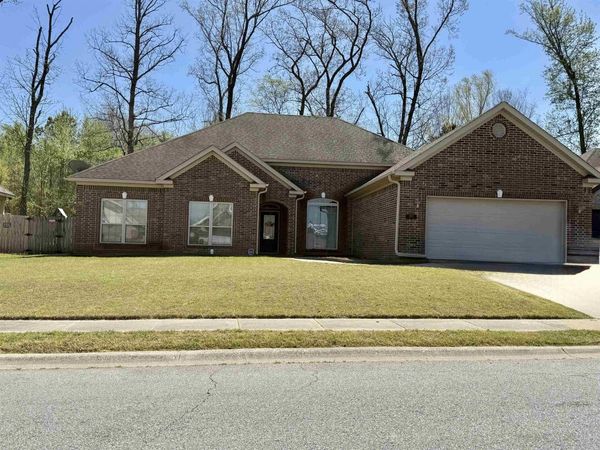 2812 Lynne Court, Bryant, AR 72022