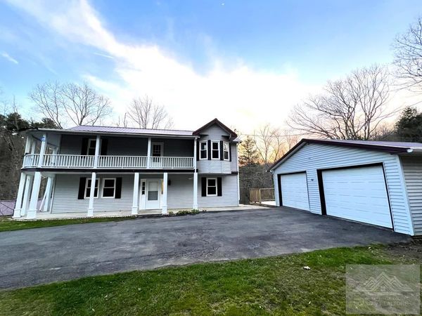 2608 Hinton Road, White Oak, WV 25989