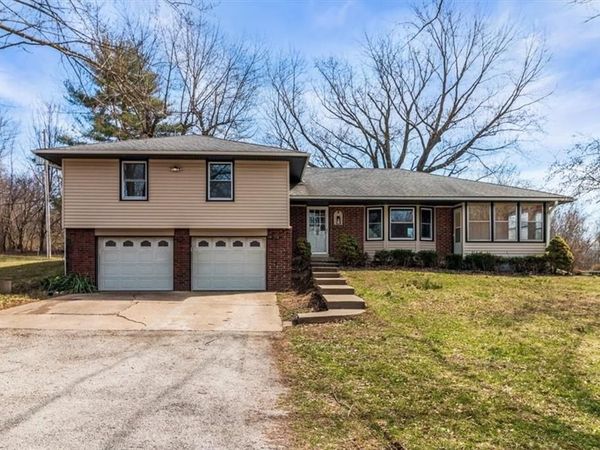 12425 Northern Avenue, Liberty, MO 64068