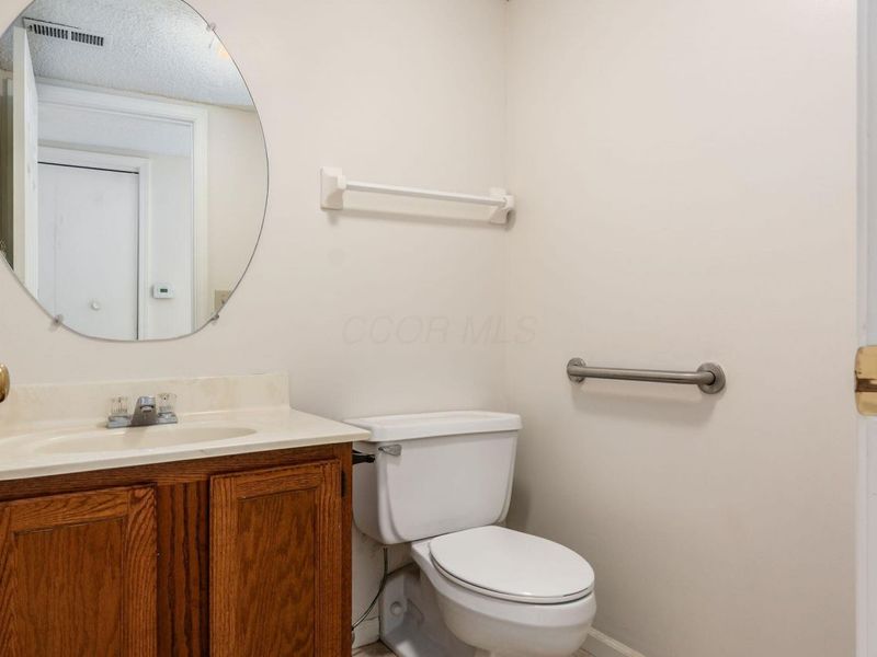 7150 E Main Street , Unit D202, Reynoldsburg, OH 43068 Photo 12