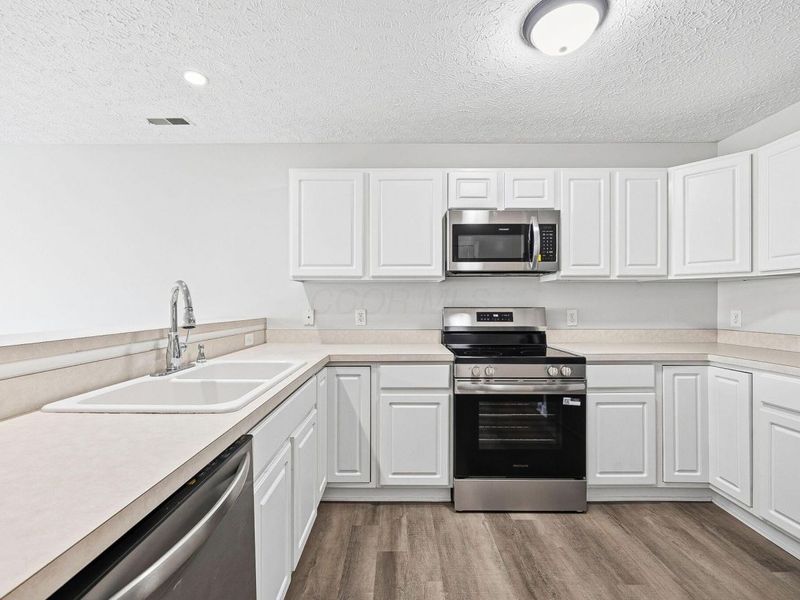 5196 Mantua Drive , Canal Winchester, OH 43110 Photo 5