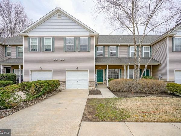 8 TROUT TRAIL , DELRAN, NJ 08075