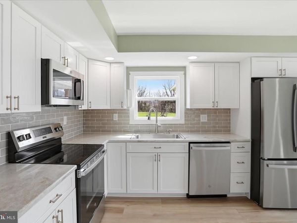 333 HONEYVILLE AVENUE, STANLEY, VA 22851